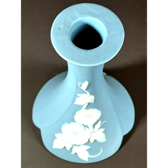 Beautiful Vintage Candle Holder - Picture 2 of 6